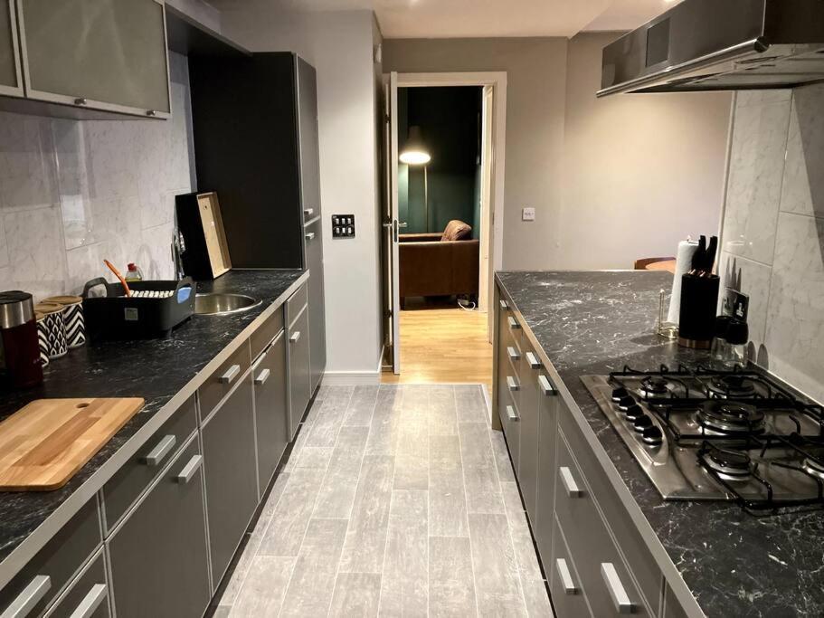 Appartement Stylish 2 Bed Accessible Flat Perfect Location à Glasgow Extérieur photo